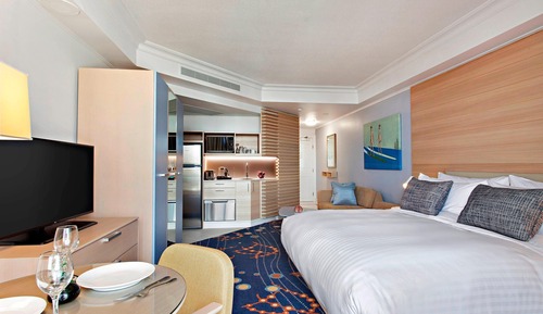 Habitación Deluxe, 1 cama de matrimonio grande con sofá cama, no fumadores (Balcony)