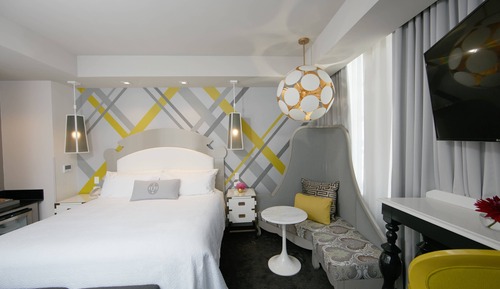 Habitación, 1 cama de matrimonio grande, vistas a la ciudad (Hearing Accessible)