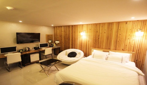 Suite (Massage Chair)