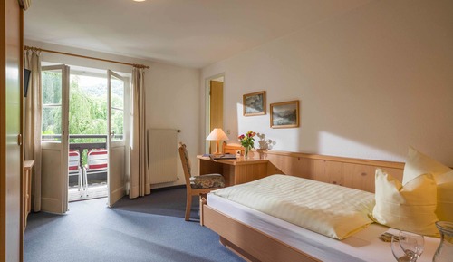 Single Room, Balcony