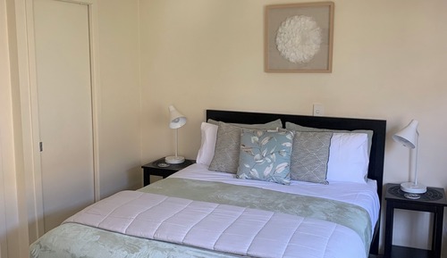 Apartamento, 1 habitación, cocina, vistas al jardín