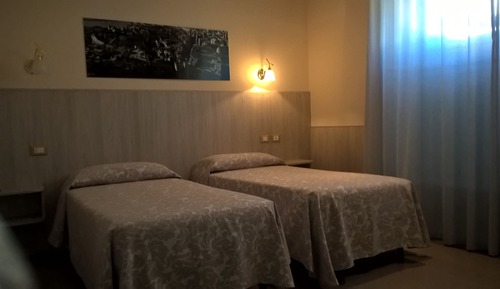 Habitación con 2 camas individuales, 2 camas individuales