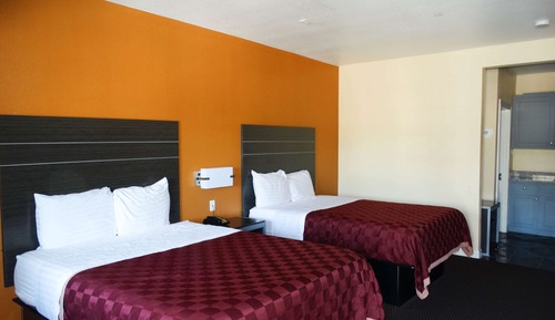 Habitación estándar, 2 camas de matrimonio, no fumadores, frigorífico y microondas