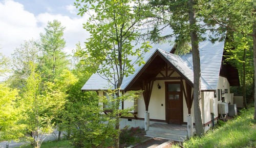 Casa de campo, fumadores (Large detached cottage w/ hot spring)