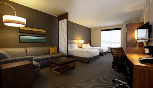 Habitación, varias camas, accesible para personas con discapacidad, bañera (2 Queen & 1 Sofa Bed)