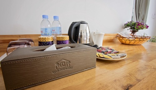 Suite básica, 1 habitación, vistas a la piscina, junto a la piscina