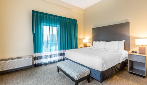 Habitación Deluxe, 1 cama de matrimonio grande con sofá cama, balcón, vistas al puerto deportivo