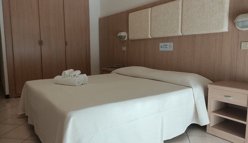 Habitación con 1 cama doble o 2 individuales (beach package)