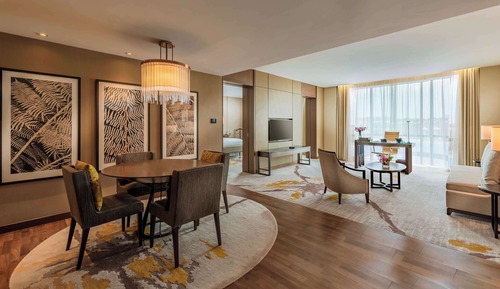 Suite ejecutiva, 1 cama de matrimonio grande con sofá cama, bañera