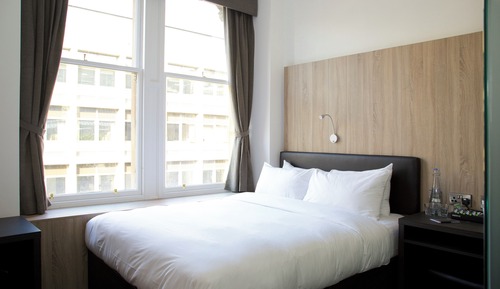 Queen Room