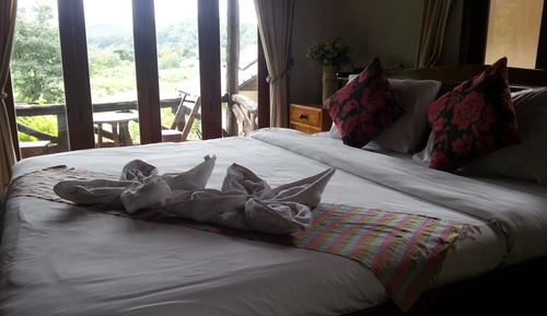 Pai Love with River View