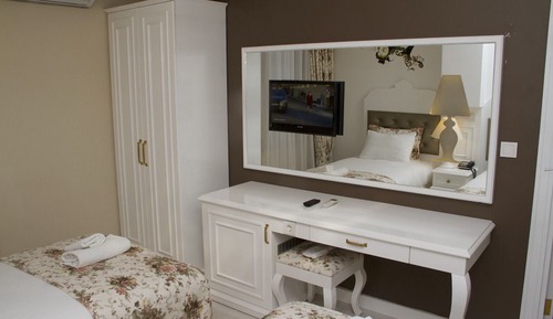 Habitación estándar con 1 cama doble o 2 individuales