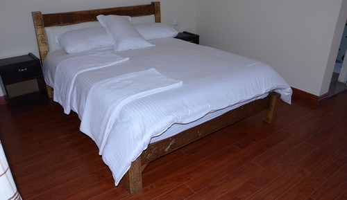 Habitación Deluxe doble, 1 cama de matrimonio grande, balcón, vistas a la montaña