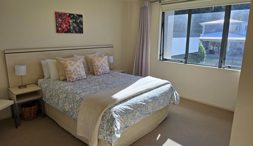 Apartamento, 2 habitaciones, vistas parciales al mar