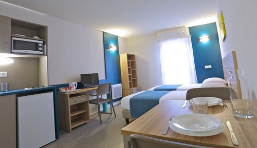 Habitación con 2 camas individuales