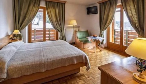 Habitación doble (with extra bed)