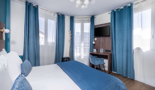 Habitación Deluxe con 1 cama doble o 2 individuales, no fumadores, vistas a la ciudad