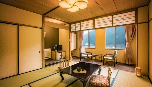 Habitación económica, no fumadores (Japanese Style, with Bath, 3-pax)