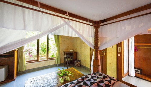 Bungalow Deluxe, 1 cama doble, vistas al jardín