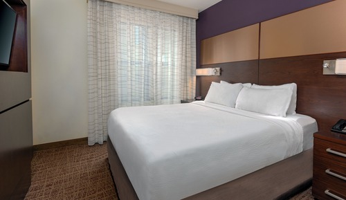 Estudio, 1 cama de matrimonio grande con sofá cama