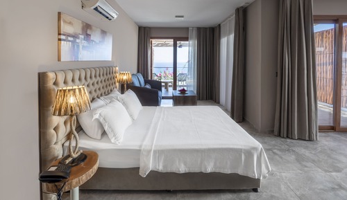Habitación junior doble, 1 cama de matrimonio, vistas al mar