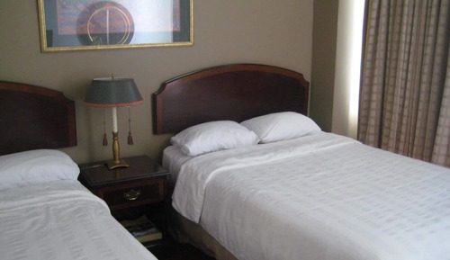 Habitación superior, 2 camas dobles, baño privado