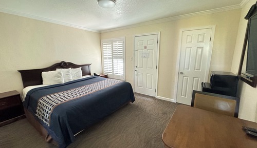 Habitación, varias camas