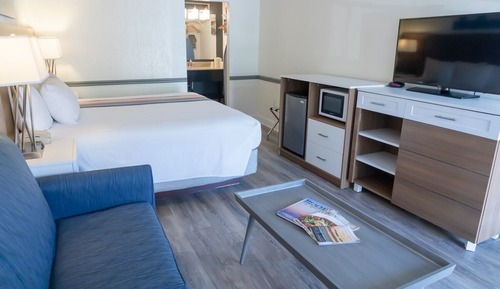 Habitación, 1 cama de matrimonio grande con sofá cama