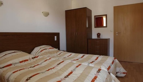 Apartamento, 2 habitaciones, balcón
