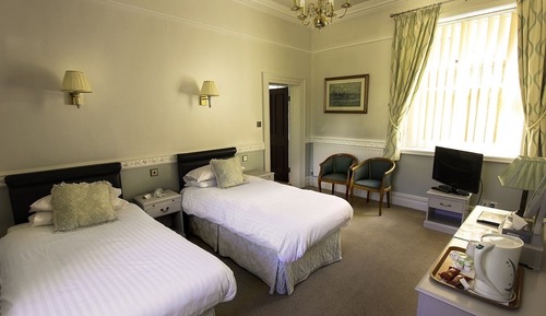 Habitación superior con 2 camas individuales