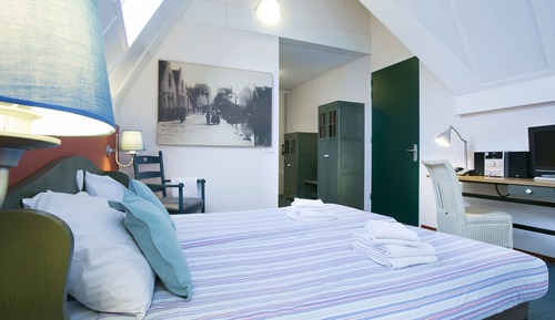 Habitación con 2 camas individuales