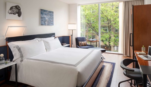 Habitación, 1 cama de matrimonio grande, vistas a la ciudad