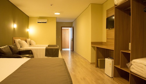 Habitación cuádruple estándar