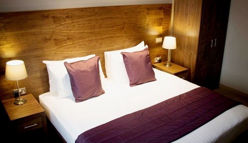 Habitación doble, baño privado