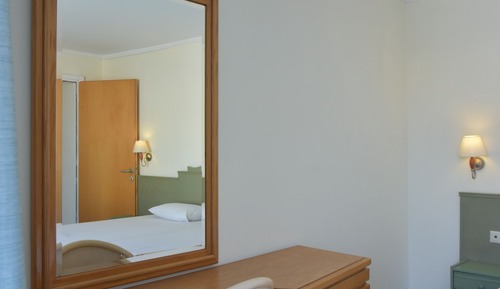 Apartamento panorámico, vistas a la piscina, mirando al mar