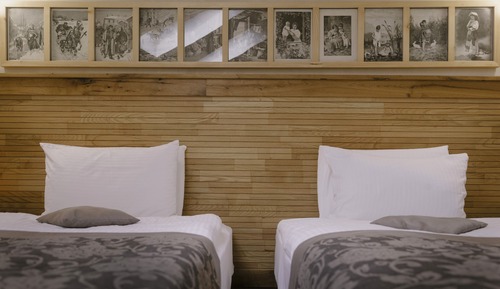 Habitación estándar con 1 cama doble o 2 individuales