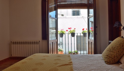 Habitación romántica doble, 1 cama de matrimonio grande, vistas a la ciudad