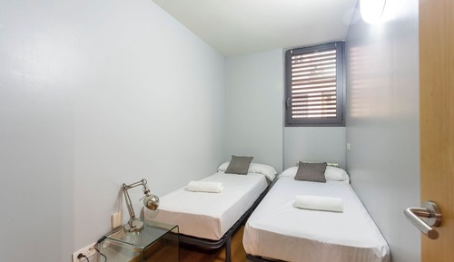 Dúplex familiar, 3 habitaciones, terraza, planta baja