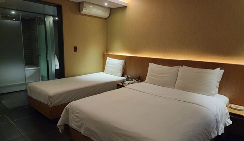 Habitación superior con 2 camas individuales