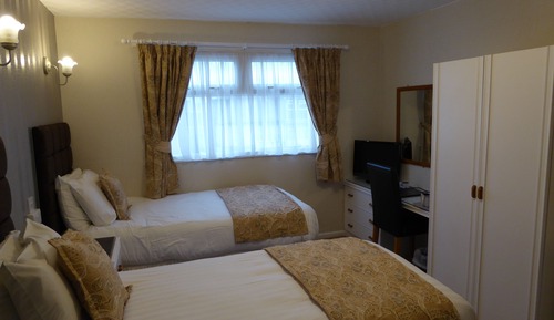 Habitación estándar con 2 camas individuales