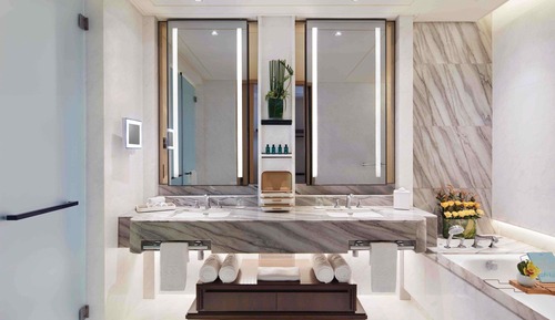 PRESTIGE SUITE, Club Millésime Access, 1 King Bed, Heritage or City View