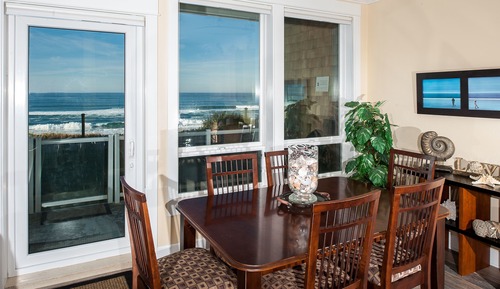 Apartamento, 2 habitaciones, vistas al mar, frente a la playa