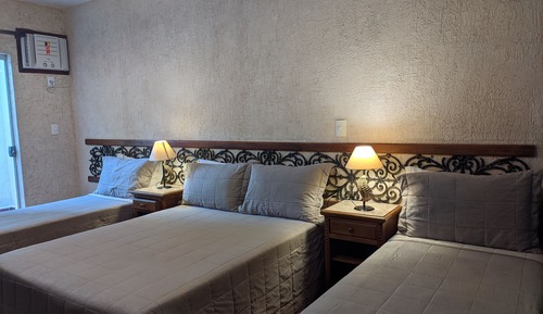 Habitación cuádruple estándar