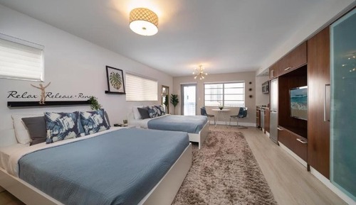 Suite estudio Deluxe, 2 camas de matrimonio, balcón