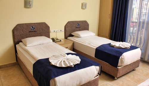 Habitación estándar con 2 camas individuales