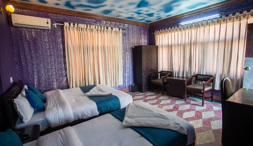 Habitación familiar, no fumadores, balcón