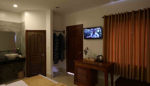 Habitación superior con 1 cama doble o 2 individuales