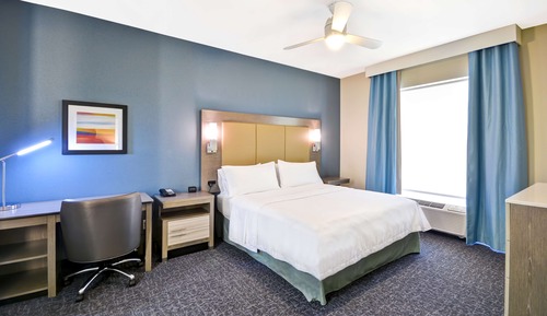 Suite, 1 cama de matrimonio grande, accesible para personas con discapacidad (Mobility & Hearing)