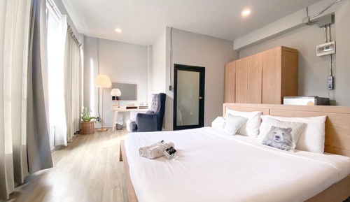 Minimal Suite Mountain View