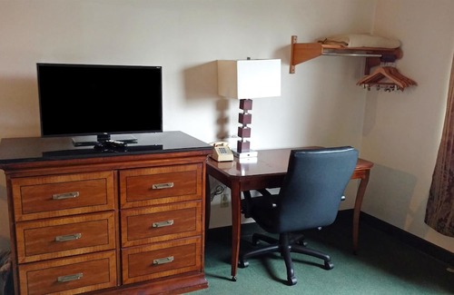 Zumbrota Hotel | Americas Best Value Inn Zumbrota